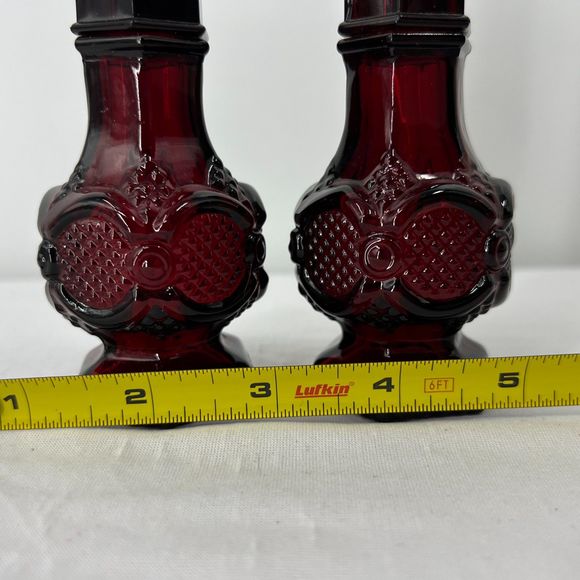 Avon vintage salt pepper shakers glass 1876 Cape Cod Ruby Red collection - Picture 4 of 12